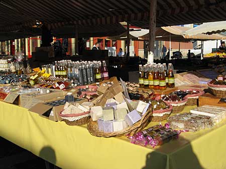 ニースの市場 20091126nice-machi_3992.jpg