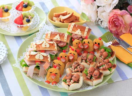 ヒヨコとつくしの大行進! ヒヨコとつくしの大行進!