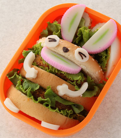 バーガーうさぎとバーガーロボ弁当 2010_08_08kanetetu_6291.jpg