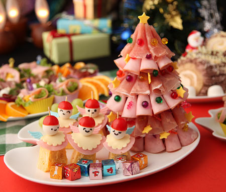 クリスマスツリーと聖歌隊 博多大丸デパートでデモします!