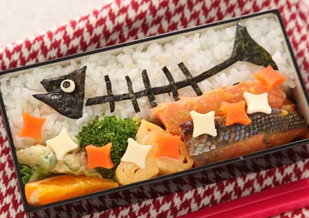 魚の骨弁当---大人の海苔弁