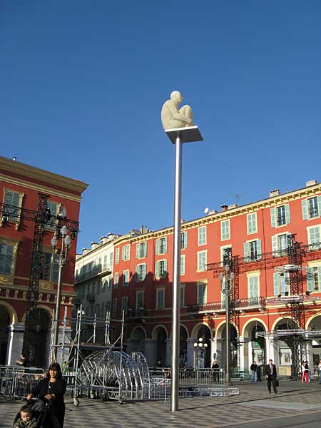 ニースでお弁当さがし