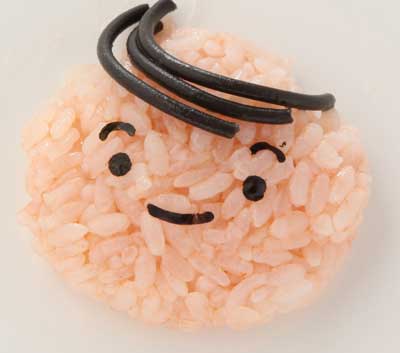 おにぎりを変身させる！ストレート黒髪の男の子