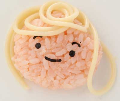 おにぎりを変身させる！ストレート金髪