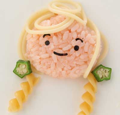 おにぎりを変身させる！おさげ髪の女の子